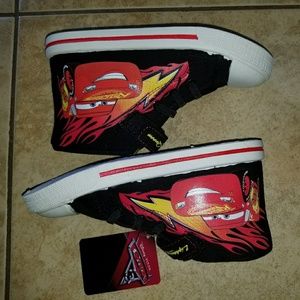 Lighting McQueen tennis